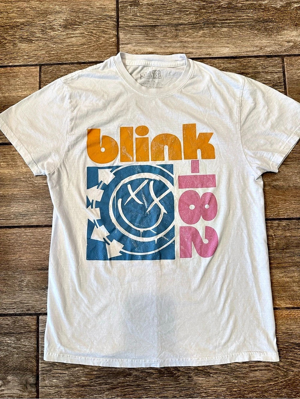 Blink-182 Smiley Face Block Logo White T-Shirt Large